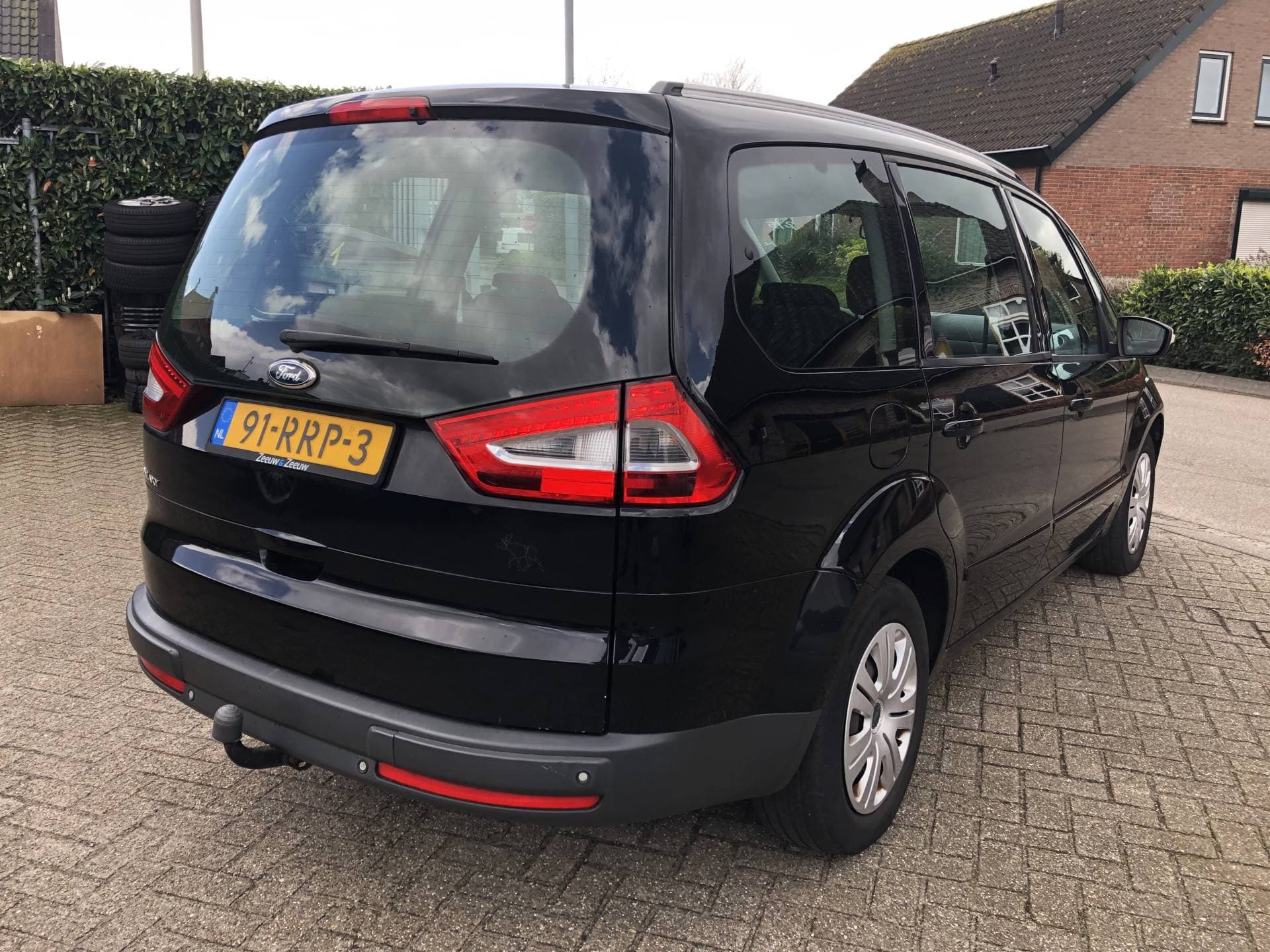 Ford Galaxy thumbnail 7