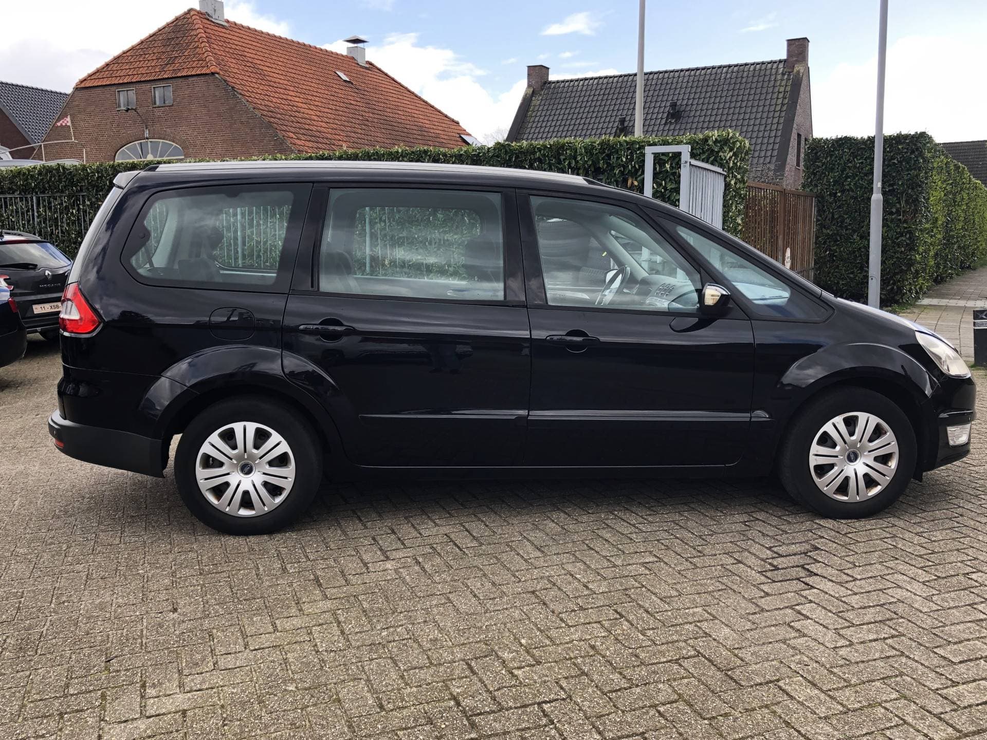 Ford Galaxy thumbnail 8