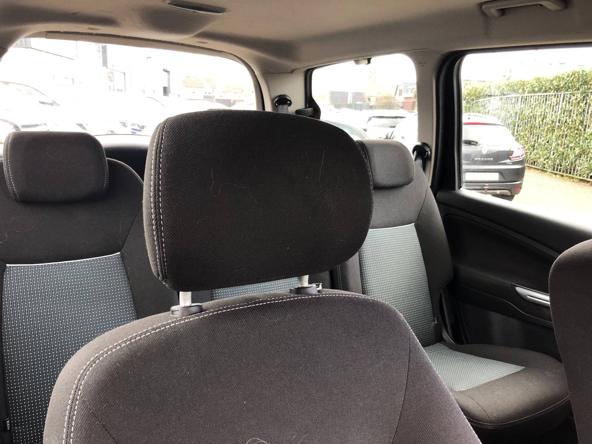 Ford Galaxy thumbnail 10