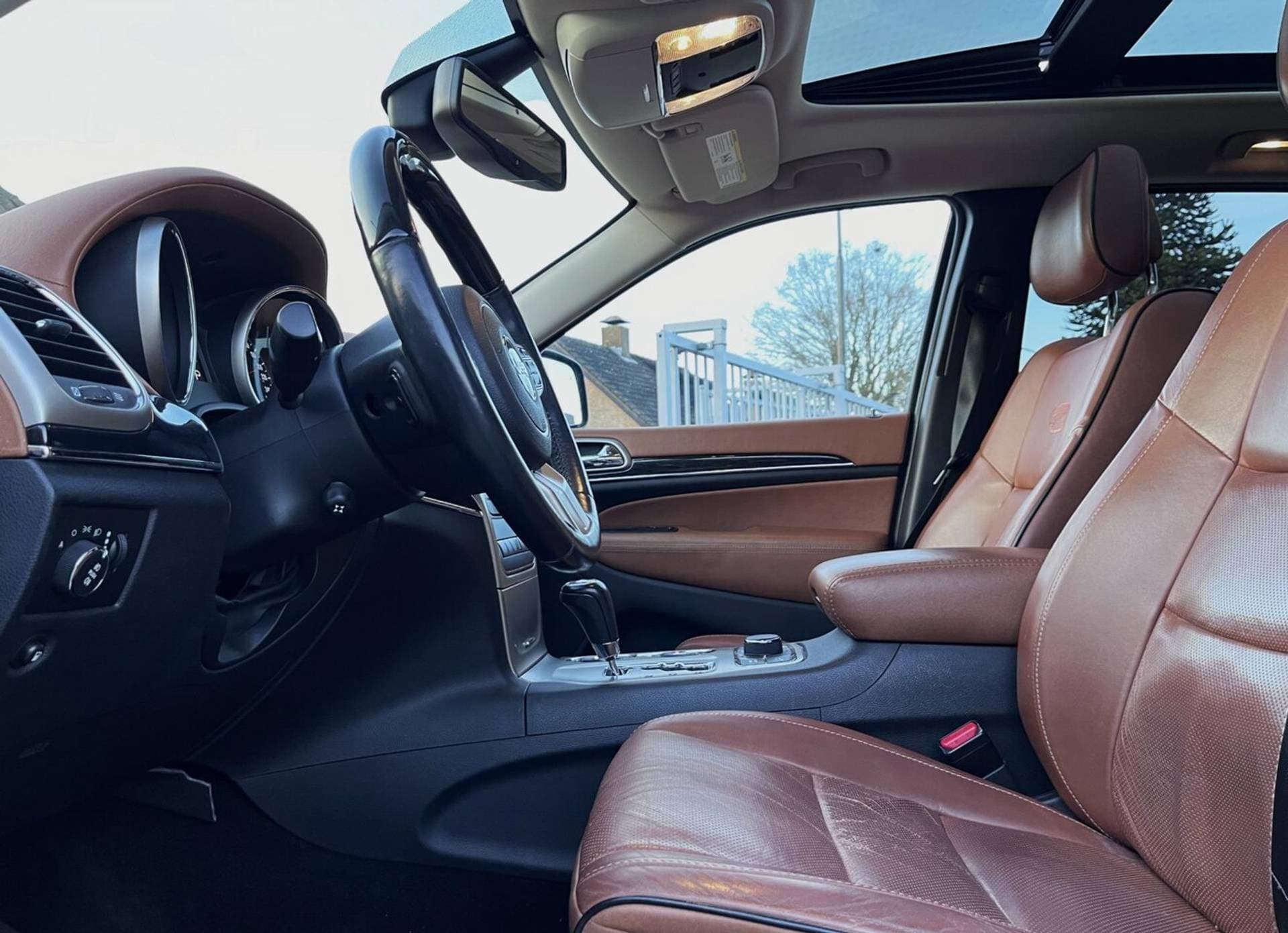 Jeep Grand Cherokee thumbnail 11