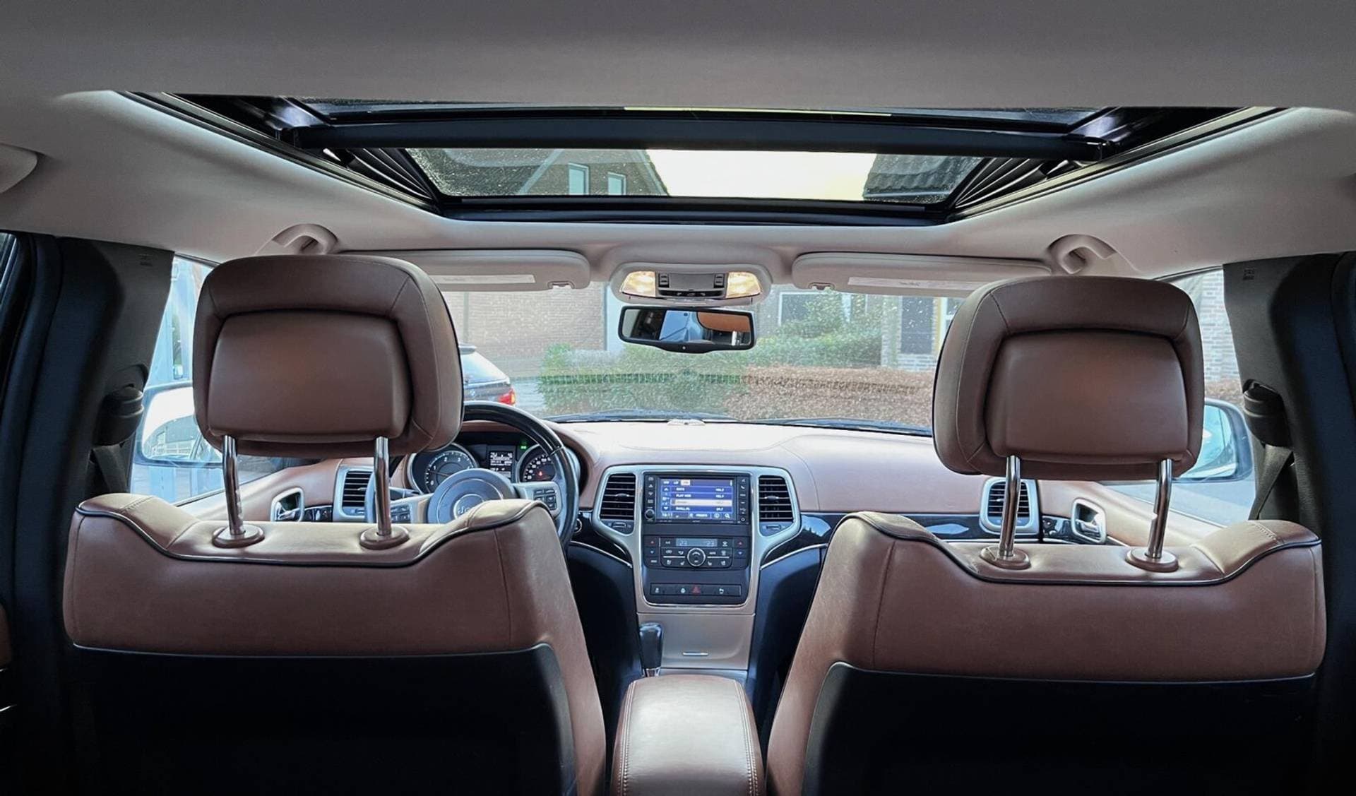 Jeep Grand Cherokee thumbnail 15