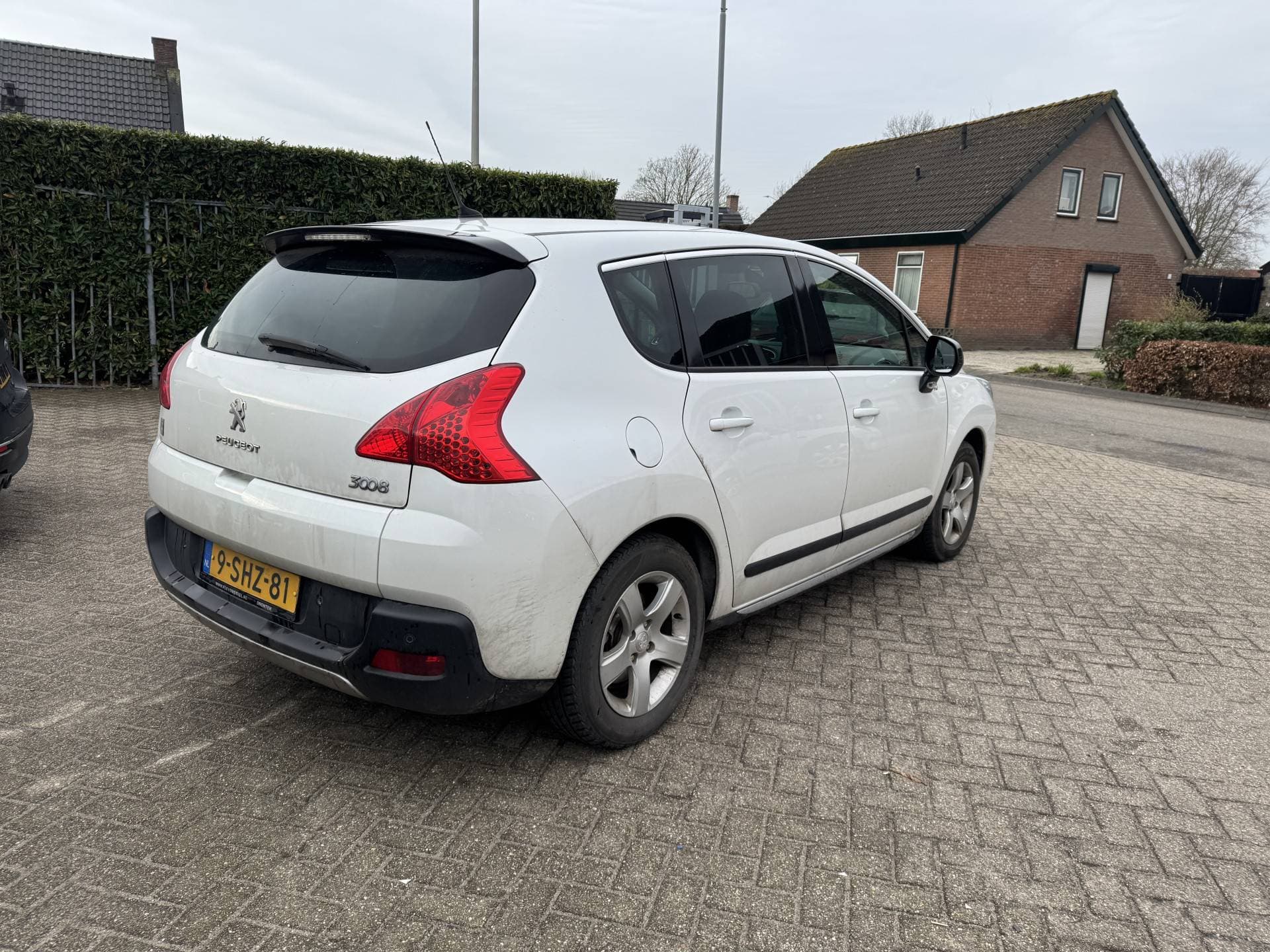 Peugeot 3008 thumbnail 5