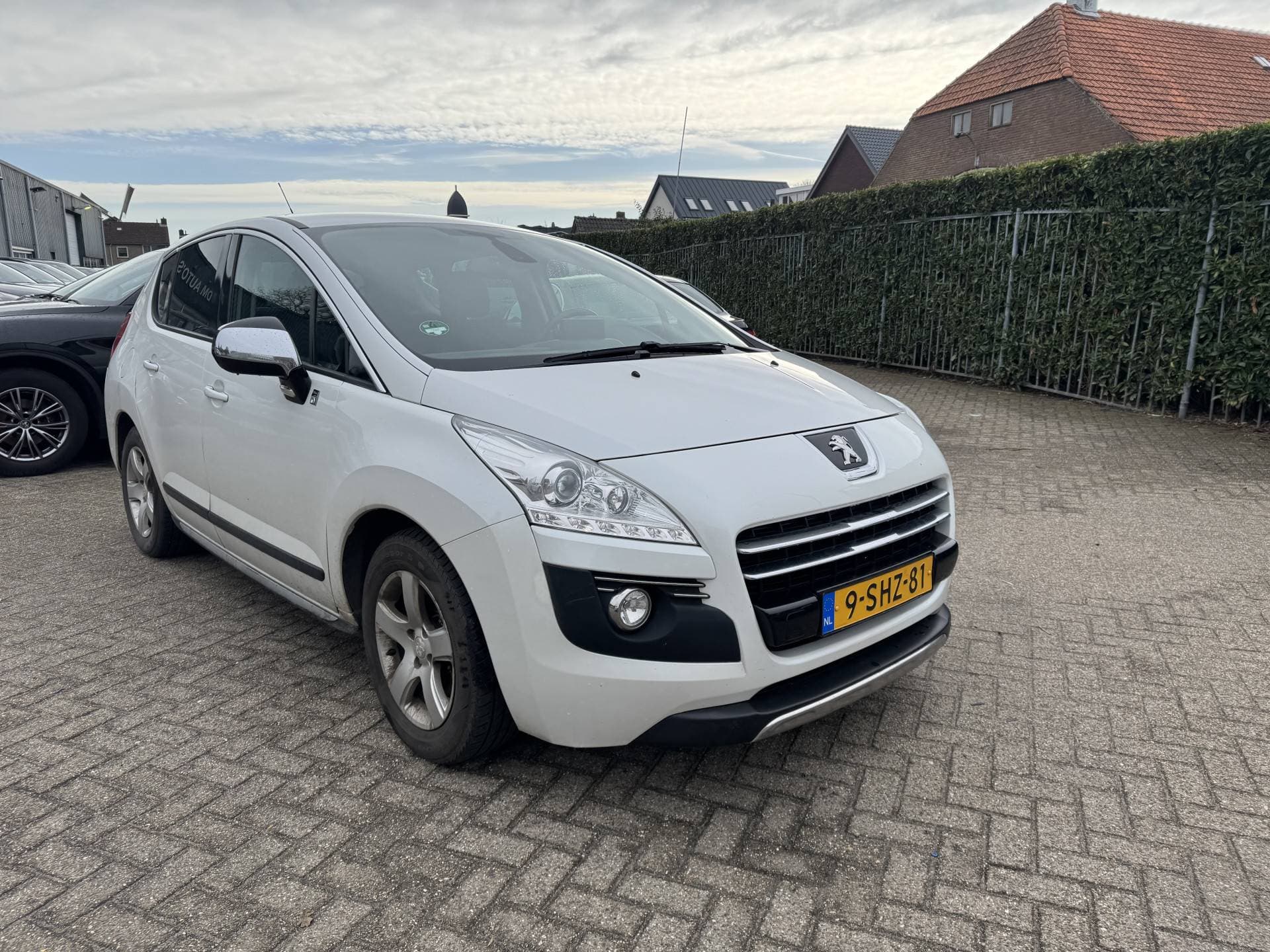 Peugeot 3008 thumbnail 6