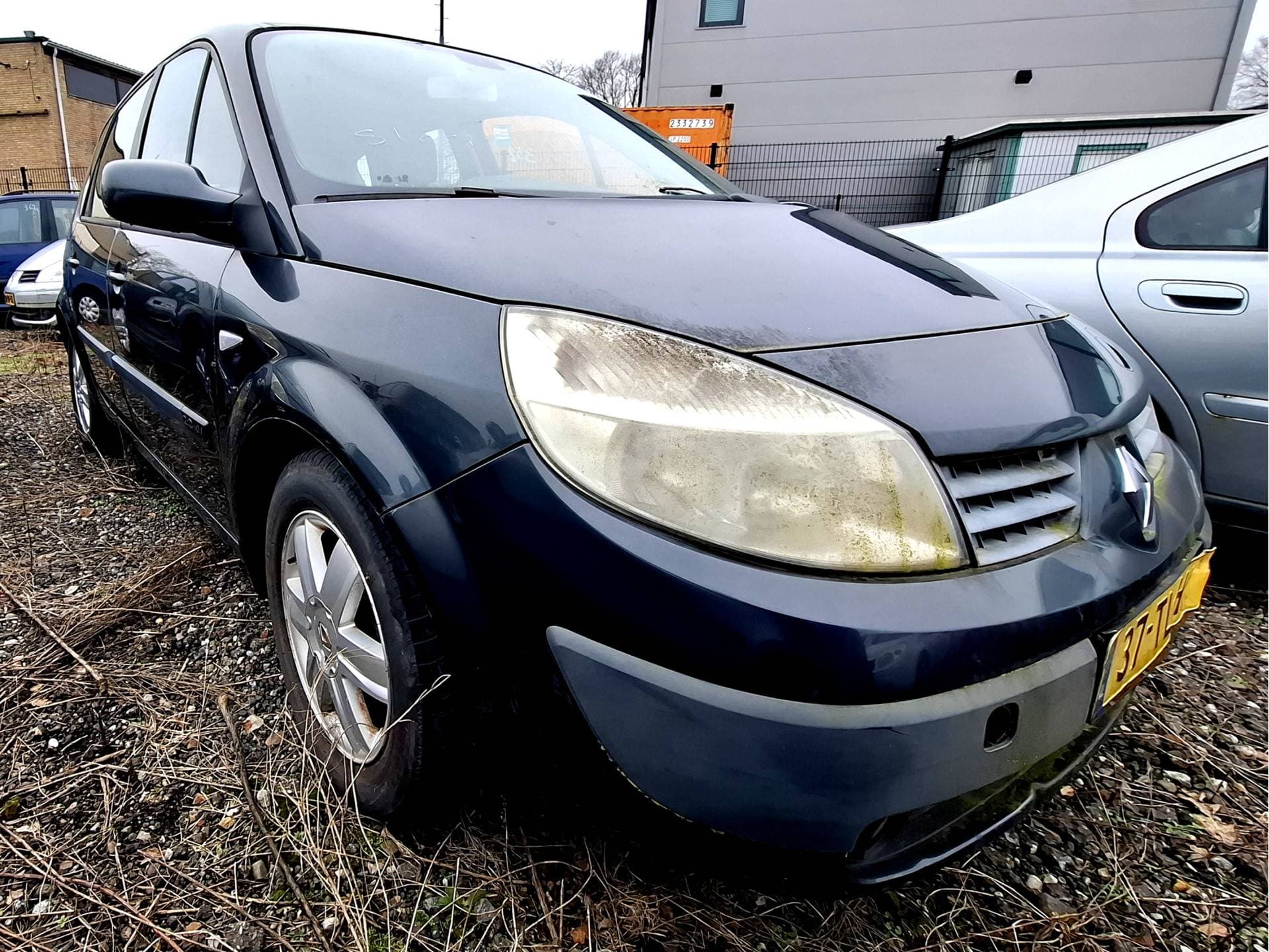 Renault Scénic thumbnail 2