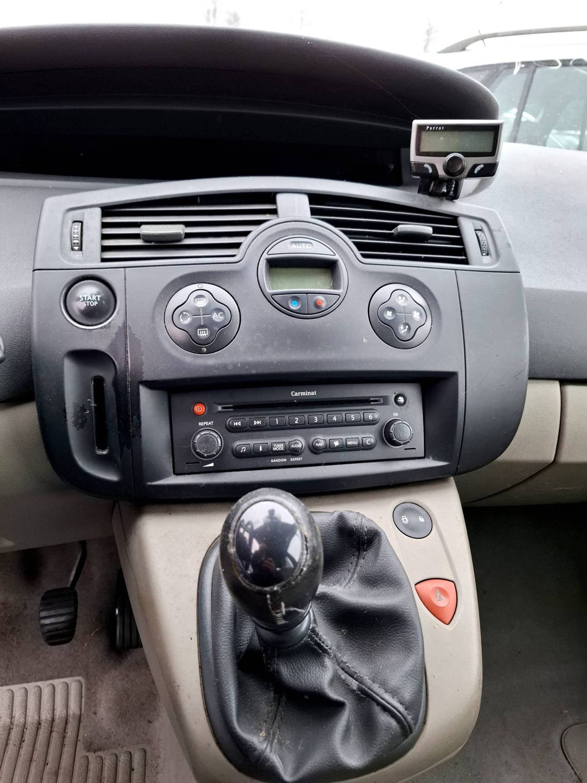 Renault Scénic thumbnail 10