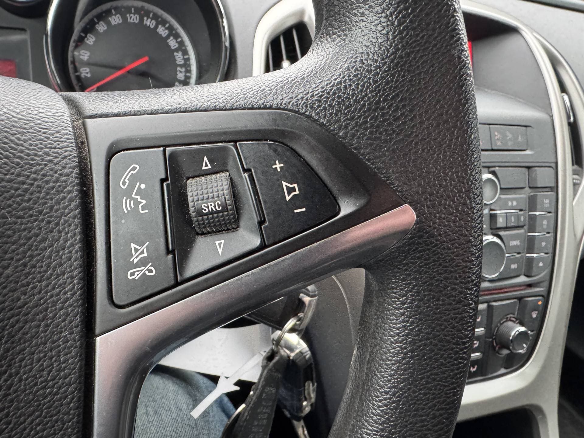 Opel Astra thumbnail 13