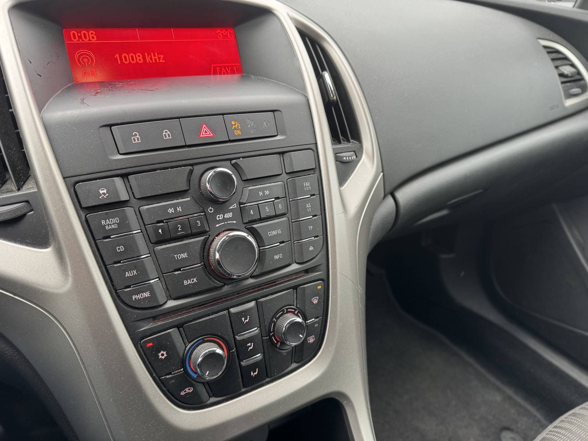 Opel Astra thumbnail 14