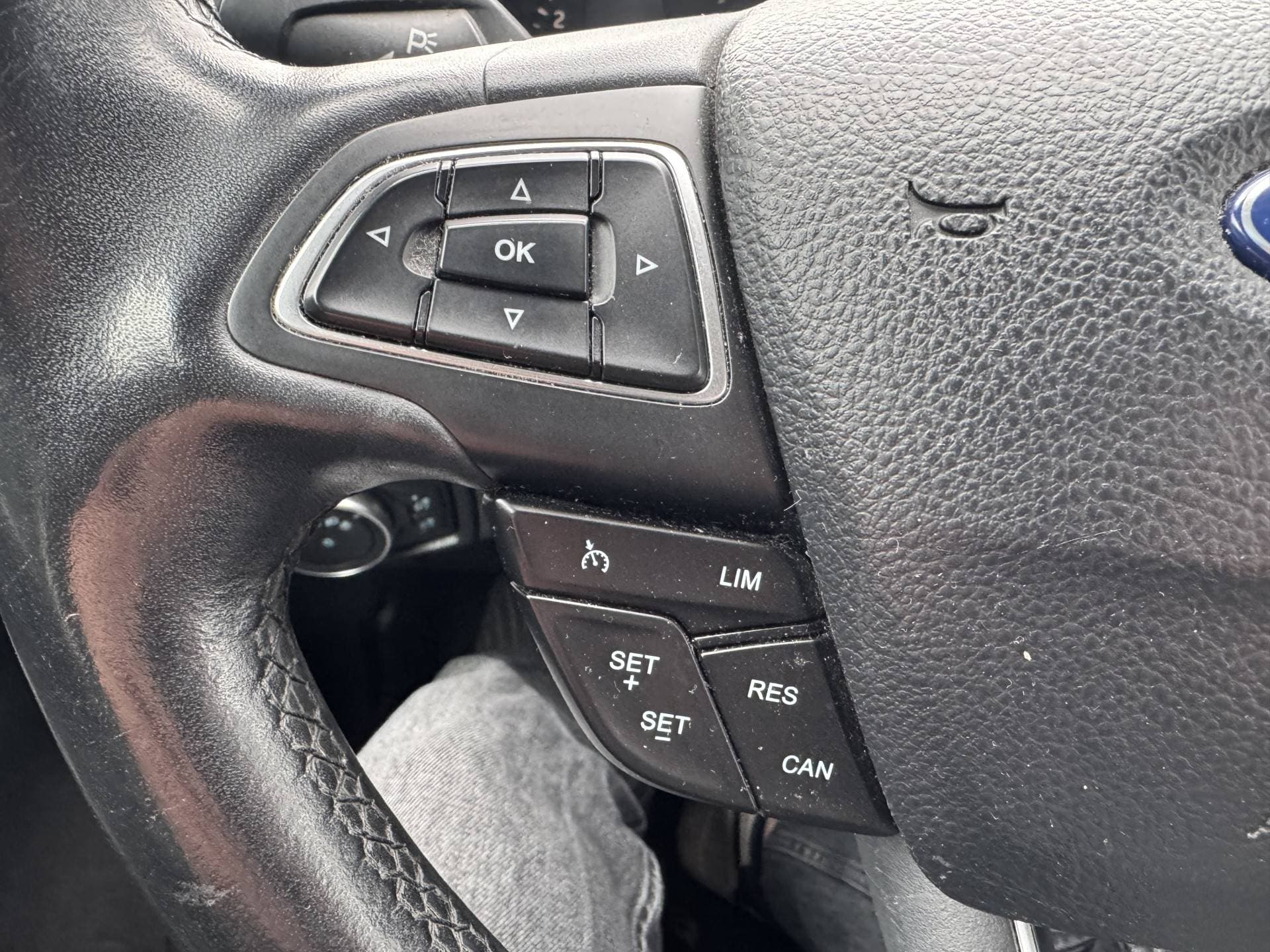 Ford Focus Wagon Titanium Edition thumbnail 13