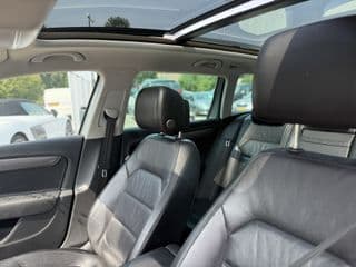 Volkswagen Passat thumbnail 17