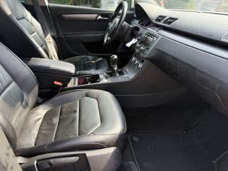 Volkswagen Passat thumbnail 10