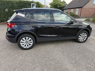 Seat Arona thumbnail 3