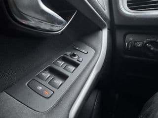 Volvo V40 thumbnail 15