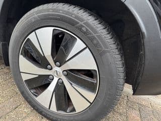 Volvo XC40 thumbnail 4