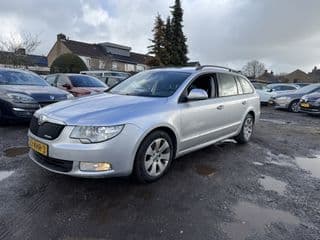 Skoda Superb thumbnail 2