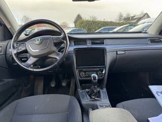 Skoda Superb thumbnail 10