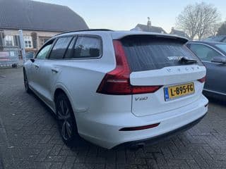Volvo V60 thumbnail 2