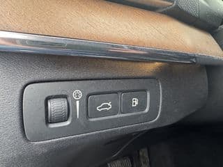 Volvo XC90 thumbnail 6