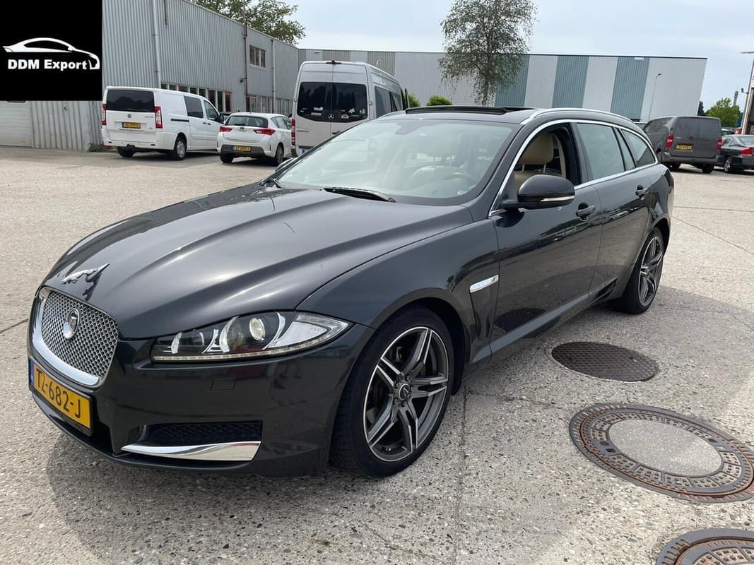 Jaguar XF