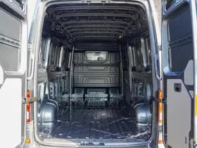 Volkswagen Crafter — 2024, 70 km