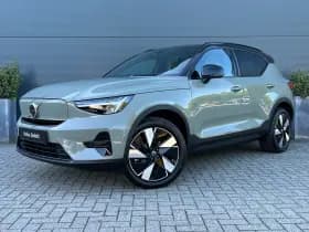 Volvo EX40 — 2025, 10.714 km