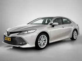 Toyota Camry — 2020, 60.000 km
