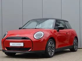 MINI Hatchback — 2026, 1 km