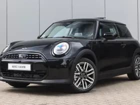MINI Hatchback — 2026, 1 km