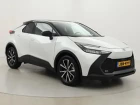 Toyota C-HR — 2025, 4.572 km