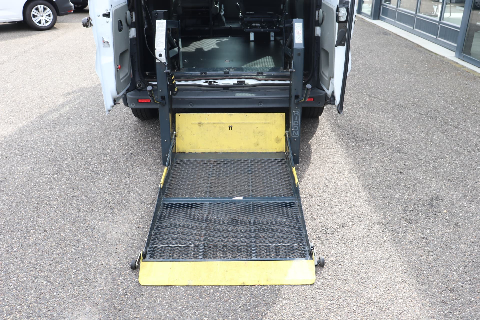 Renault Trafic 2.0 dCi T27 L1H1 Eco Rolstoelwagen thumbnail 18