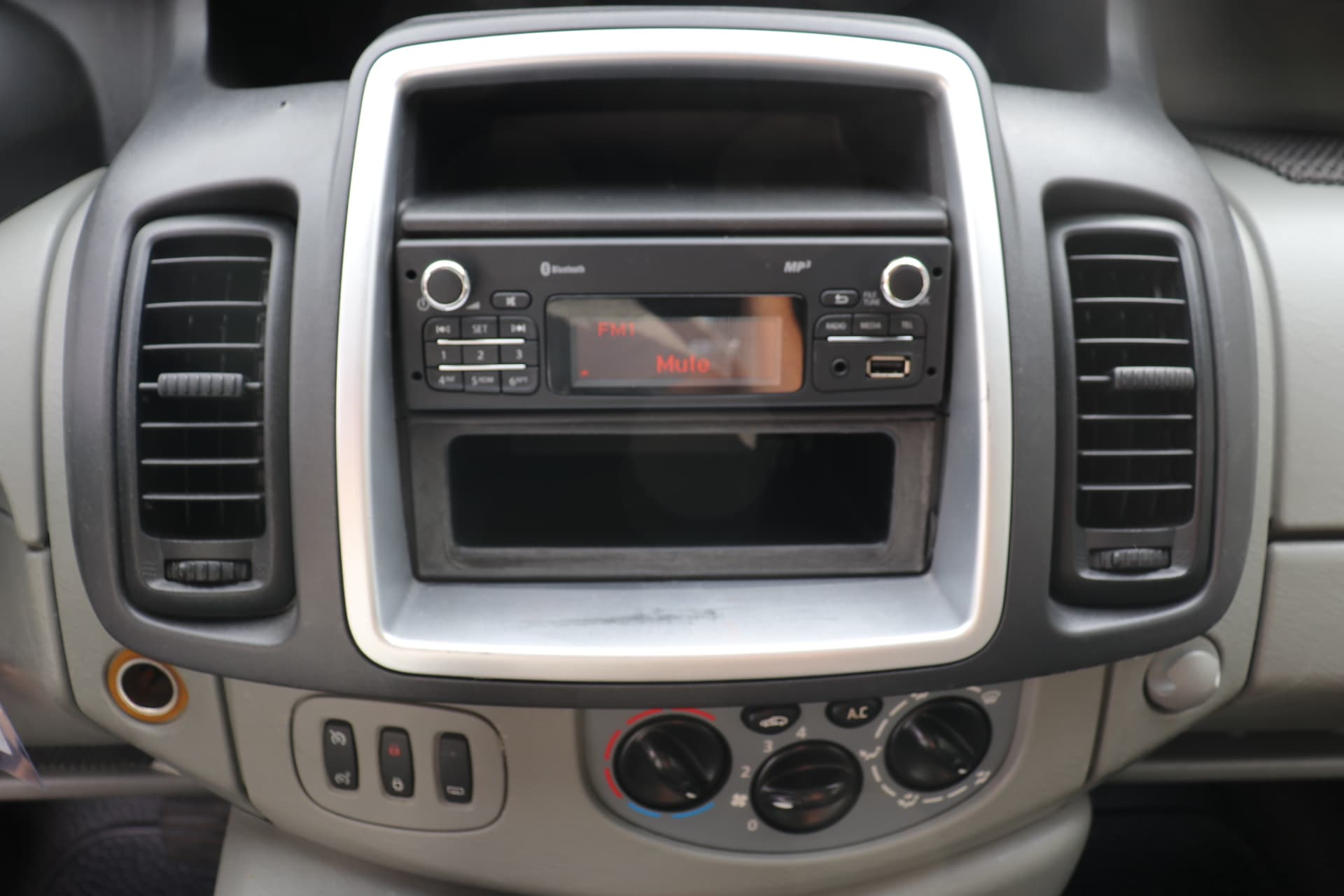 Renault Trafic 2.0 dCi T27 L1H1 Eco Rolstoelwagen thumbnail 7