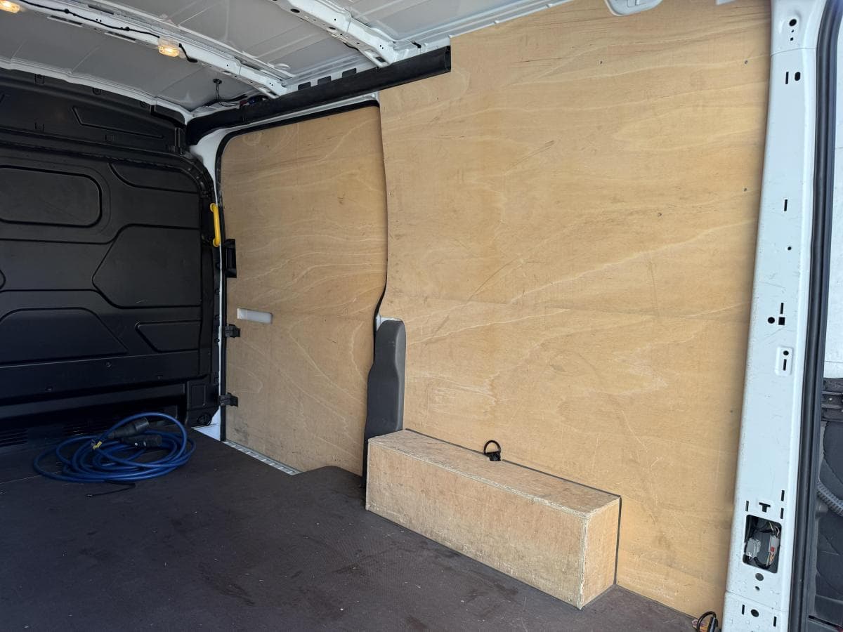 Ford E transit 390 75kwh 184pk e-Transit 390 75kWh 184PK thumbnail 14