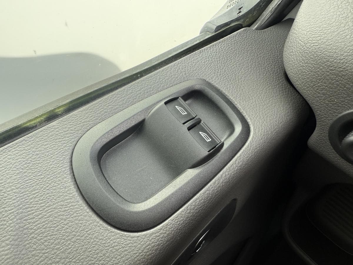 Ford Transit 350 20 tdci 130pk Transit 350 2.0 TDCI 130PK thumbnail 17