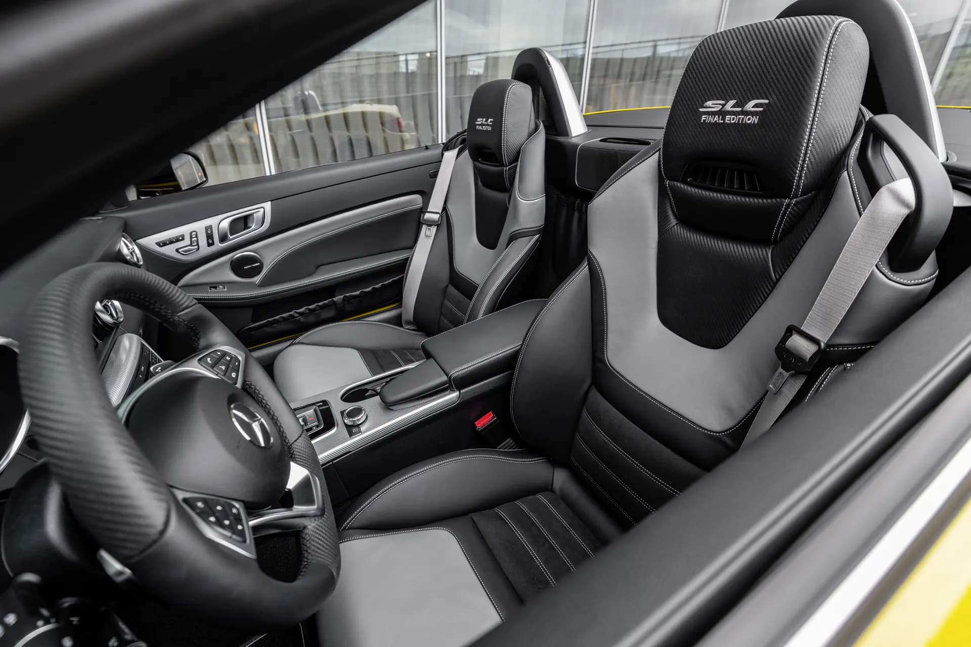 Mercedes-Benz zwaait SLC uit met Final Edition