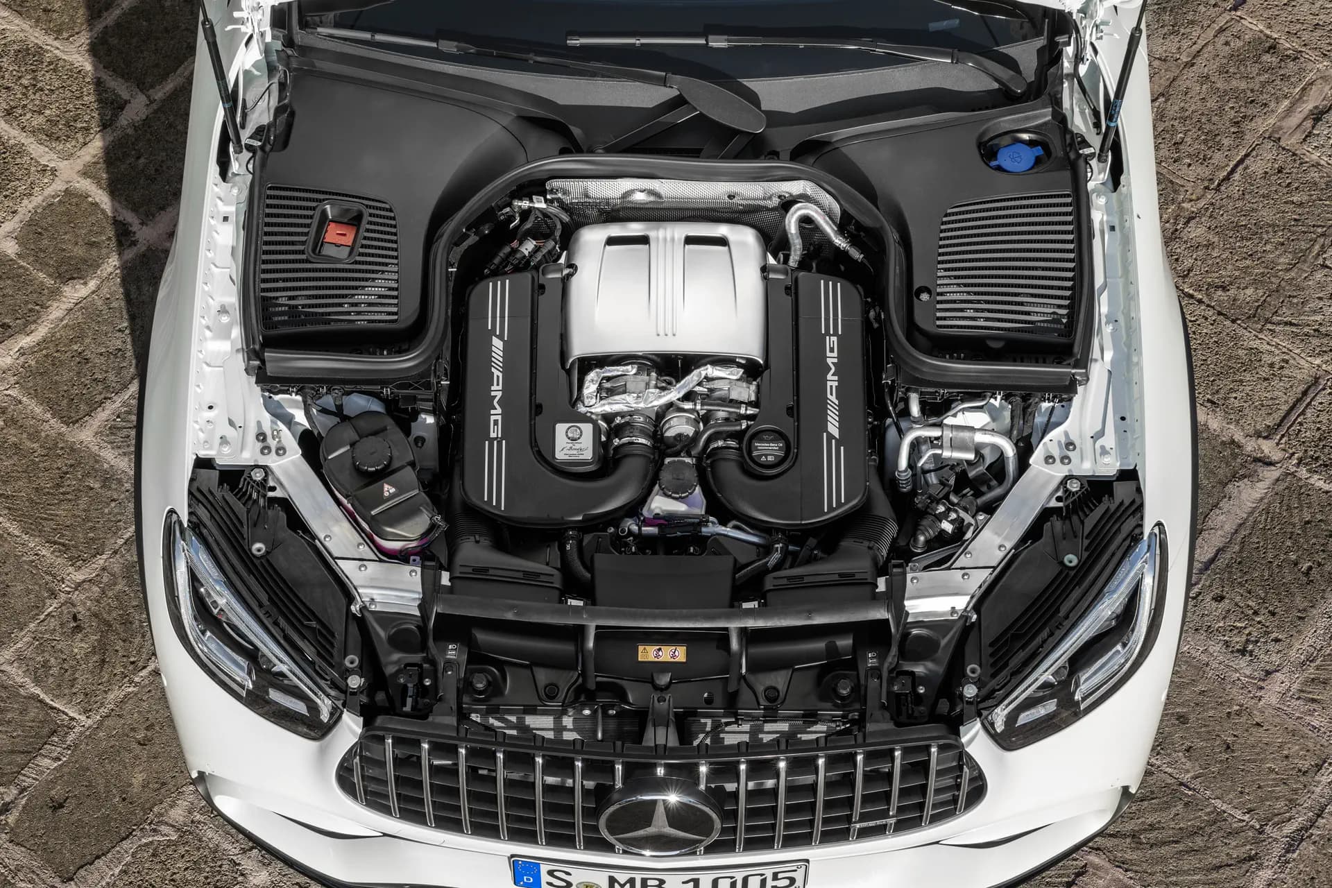 Vernieuwde Mercedes-AMG GLC 63 verbetert record