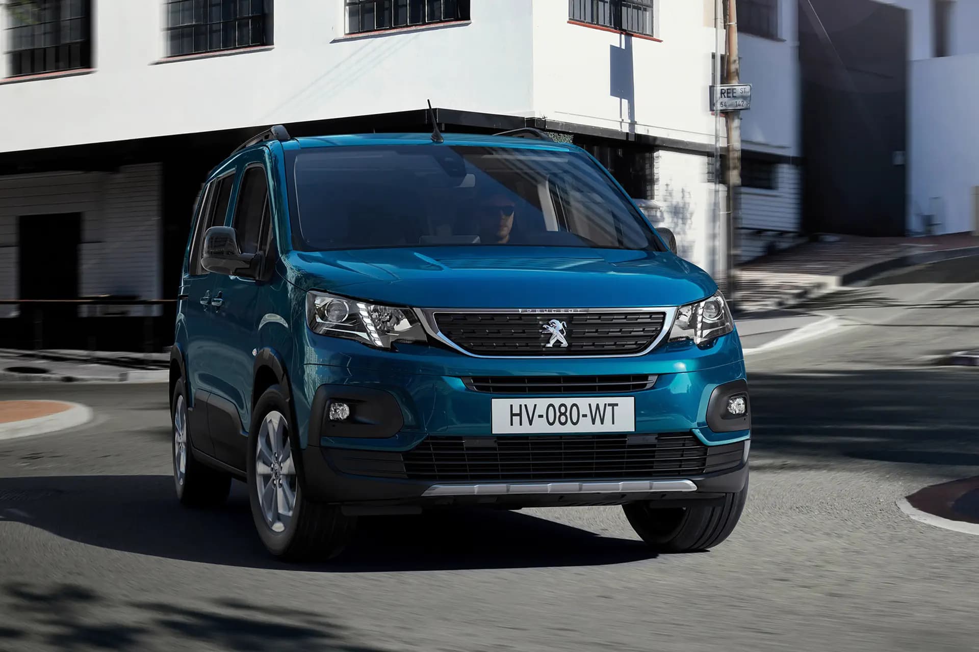 Peugeot e-Rifter verschijnt in twee lengtematen