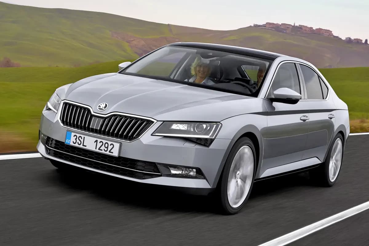 Crashtests Skoda Superb, Hyundai i20 en Fiat Panda Cross