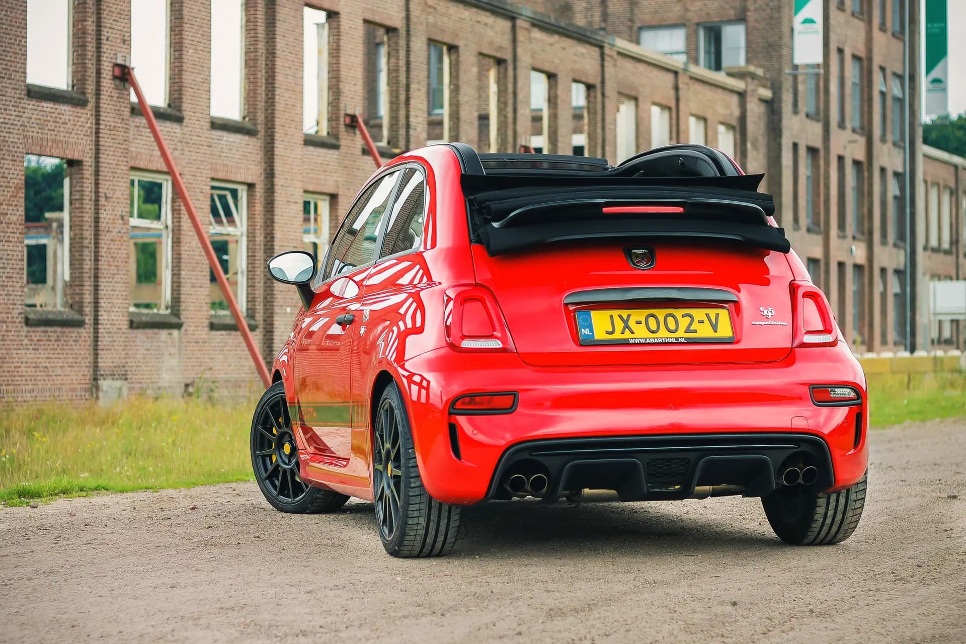 Abarth 500C: mini-Maserati