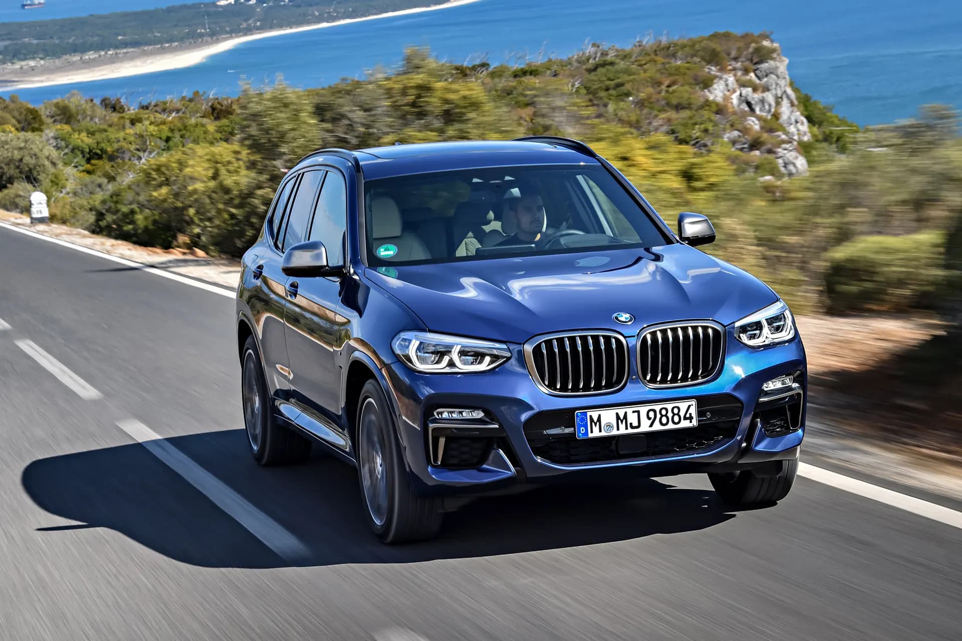 BMW X met 4 jaar gratis onderhoud