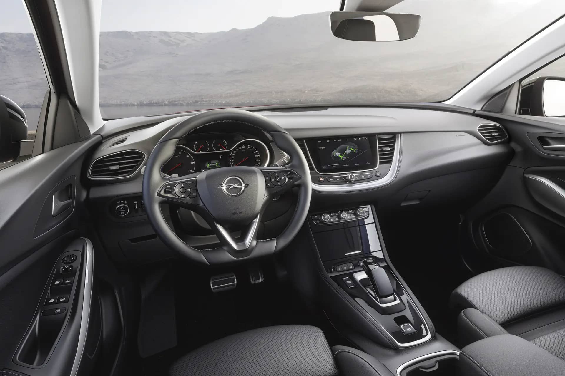 Dankzij hybridetechniek krijgt Opel Grandland X vierwielaandrijving