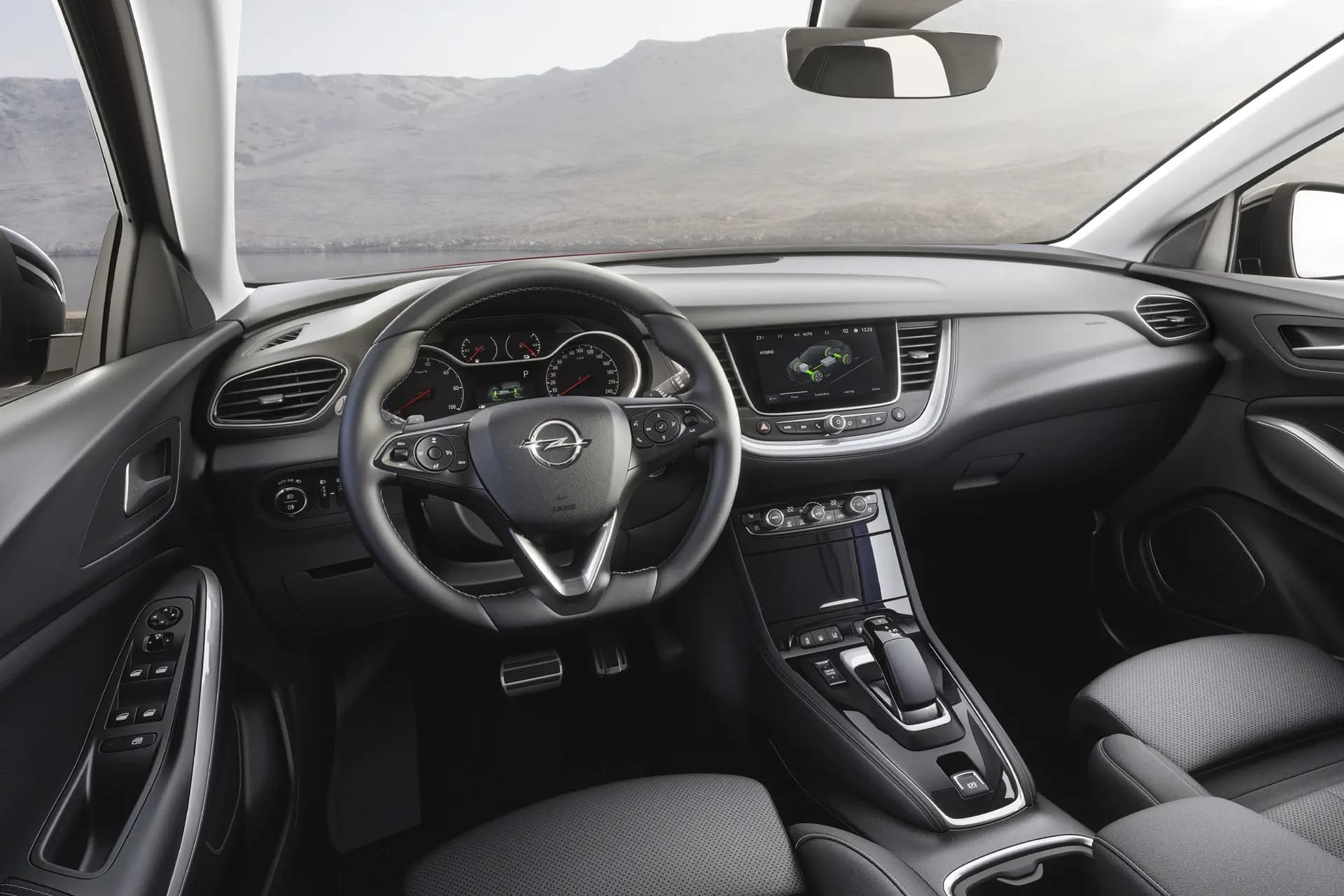 Dankzij hybridetechniek krijgt Opel Grandland X vierwielaandrijving