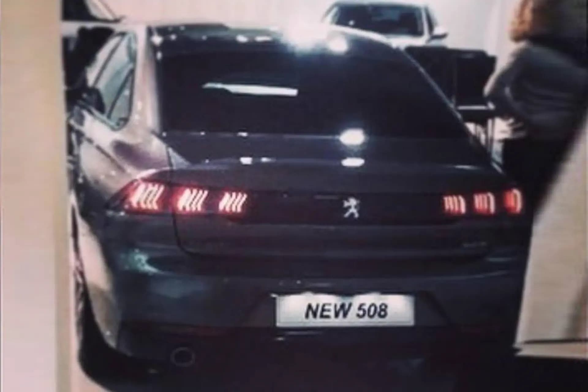 Eerste beeld van nieuwe Peugeot 508 uitgelekt