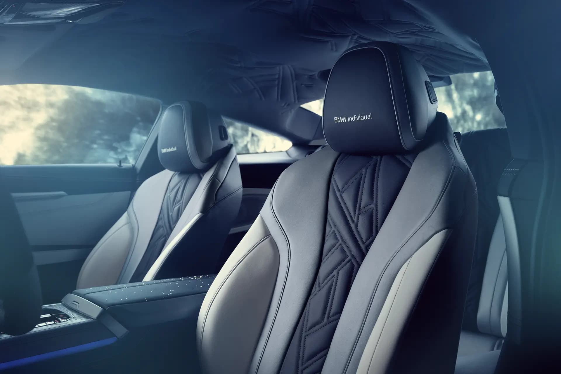 Buitenaards: BMW M850i Night Sky