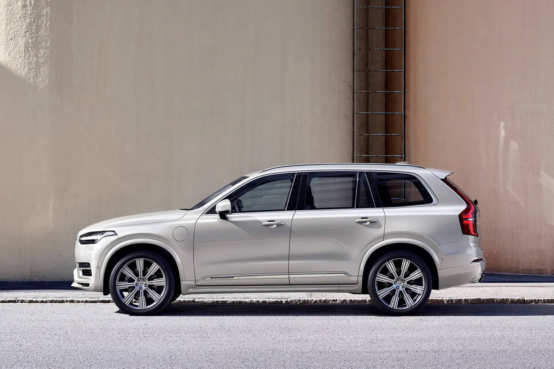 Volvo XC90 Intro Edition