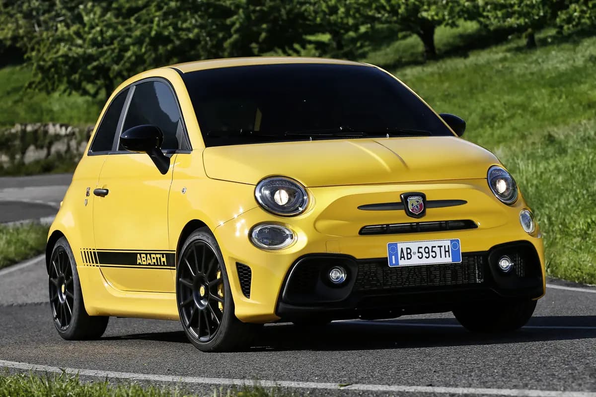 Abarth maakt prijzen vernieuwde 595 bekend