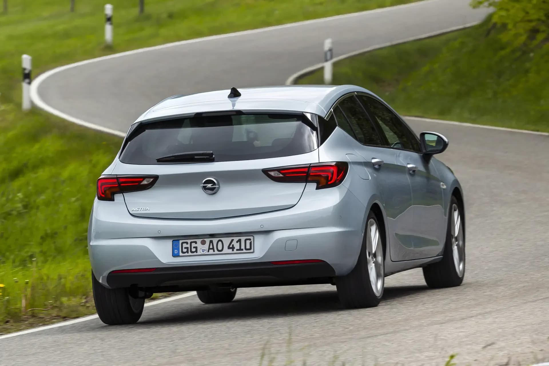 Vernieuwde Opel Astra vanaf 24.199 euro