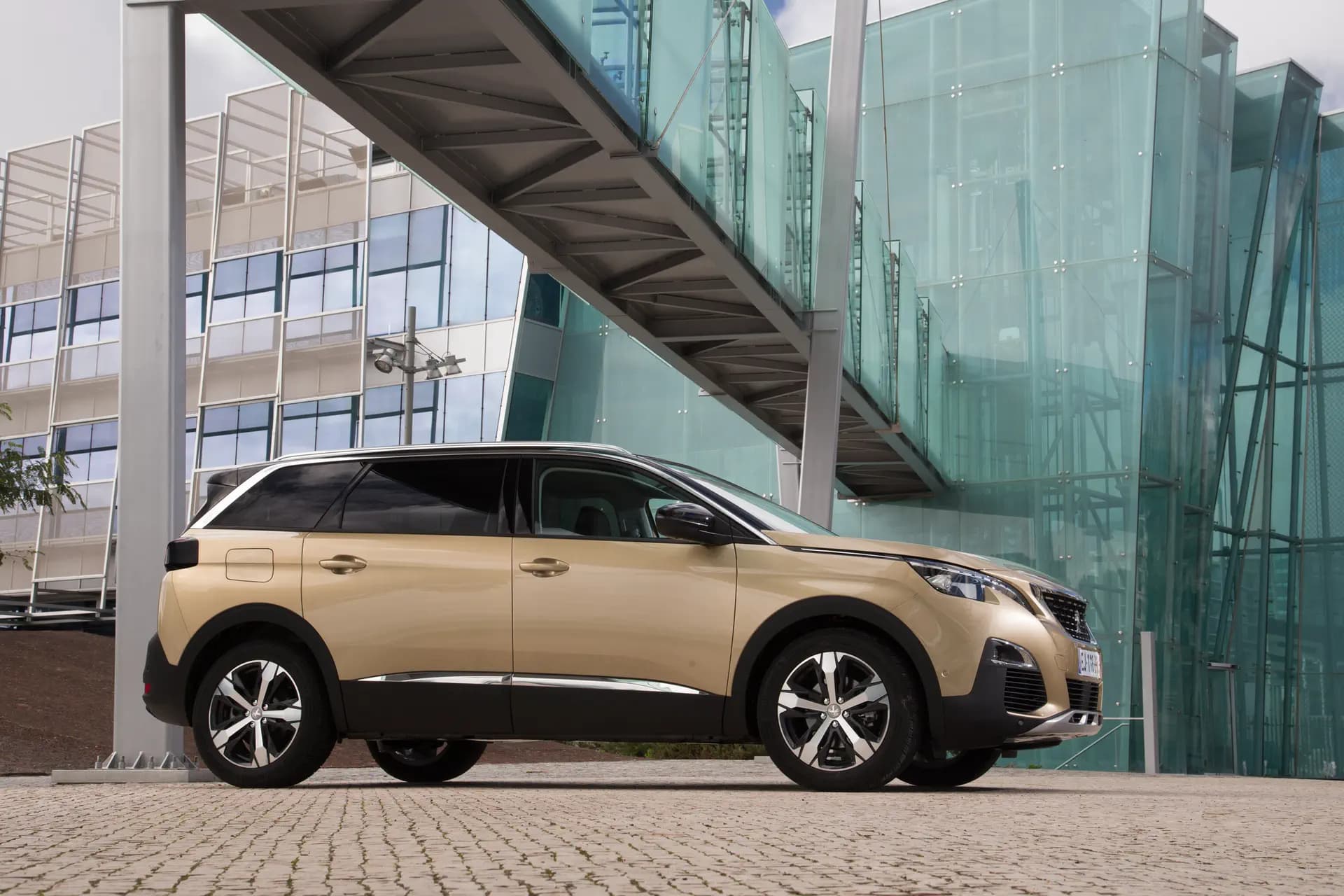 Peugeot 5008 Crossway