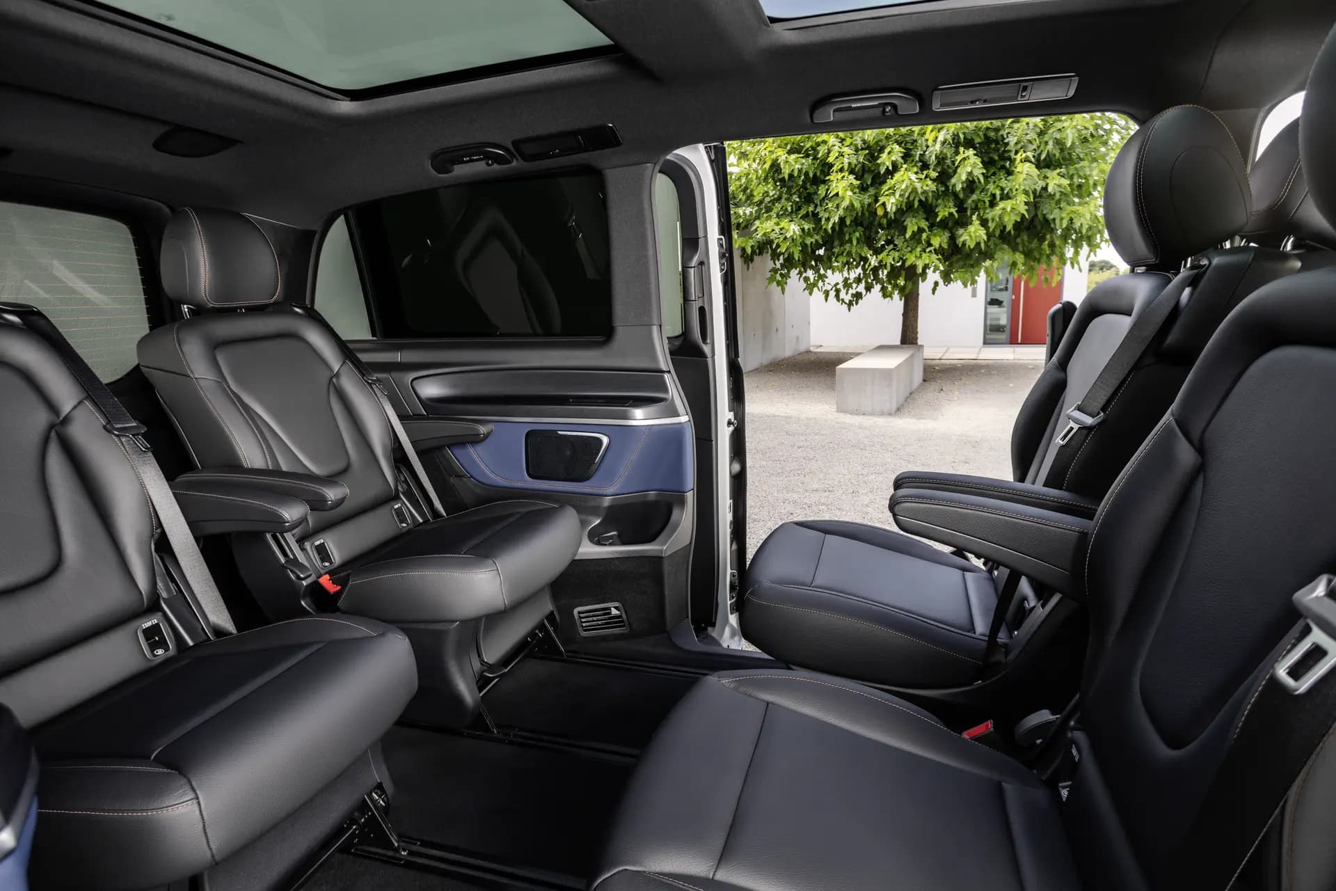 Mercedes-Benz EQV is eerste elektrische personenbus