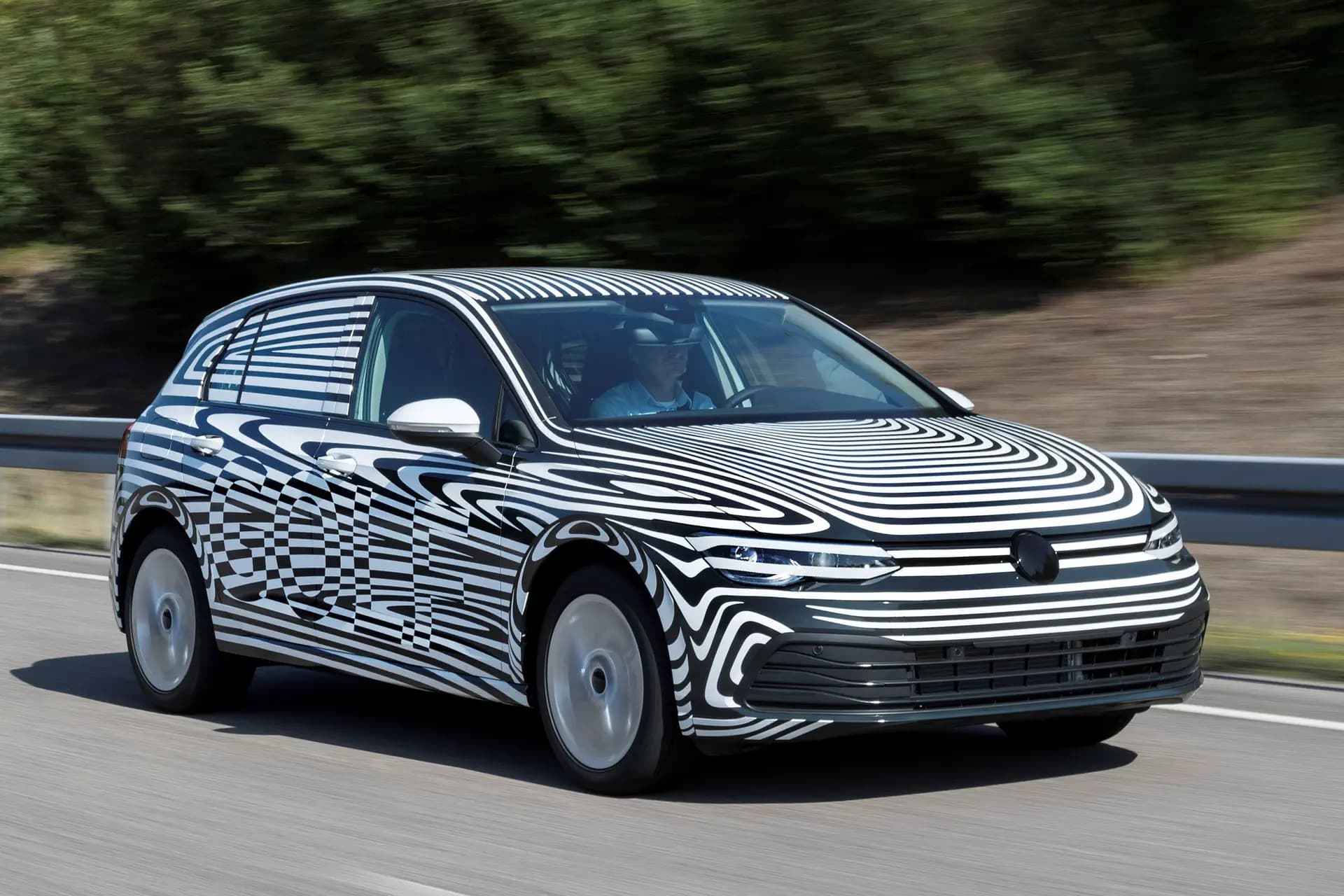 Volkswagen warmt op voor onthulling Golf 8