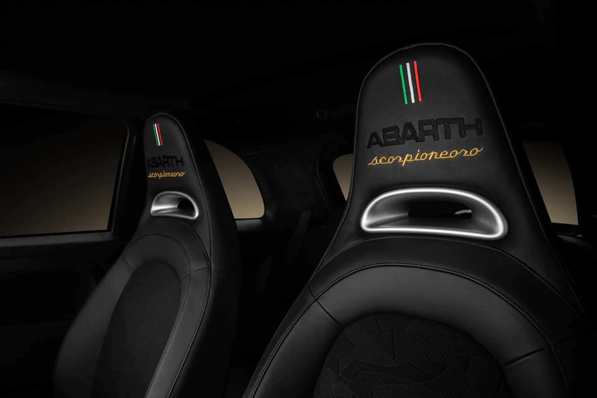 Limited edition: Abarth 595 ScorpioneOro