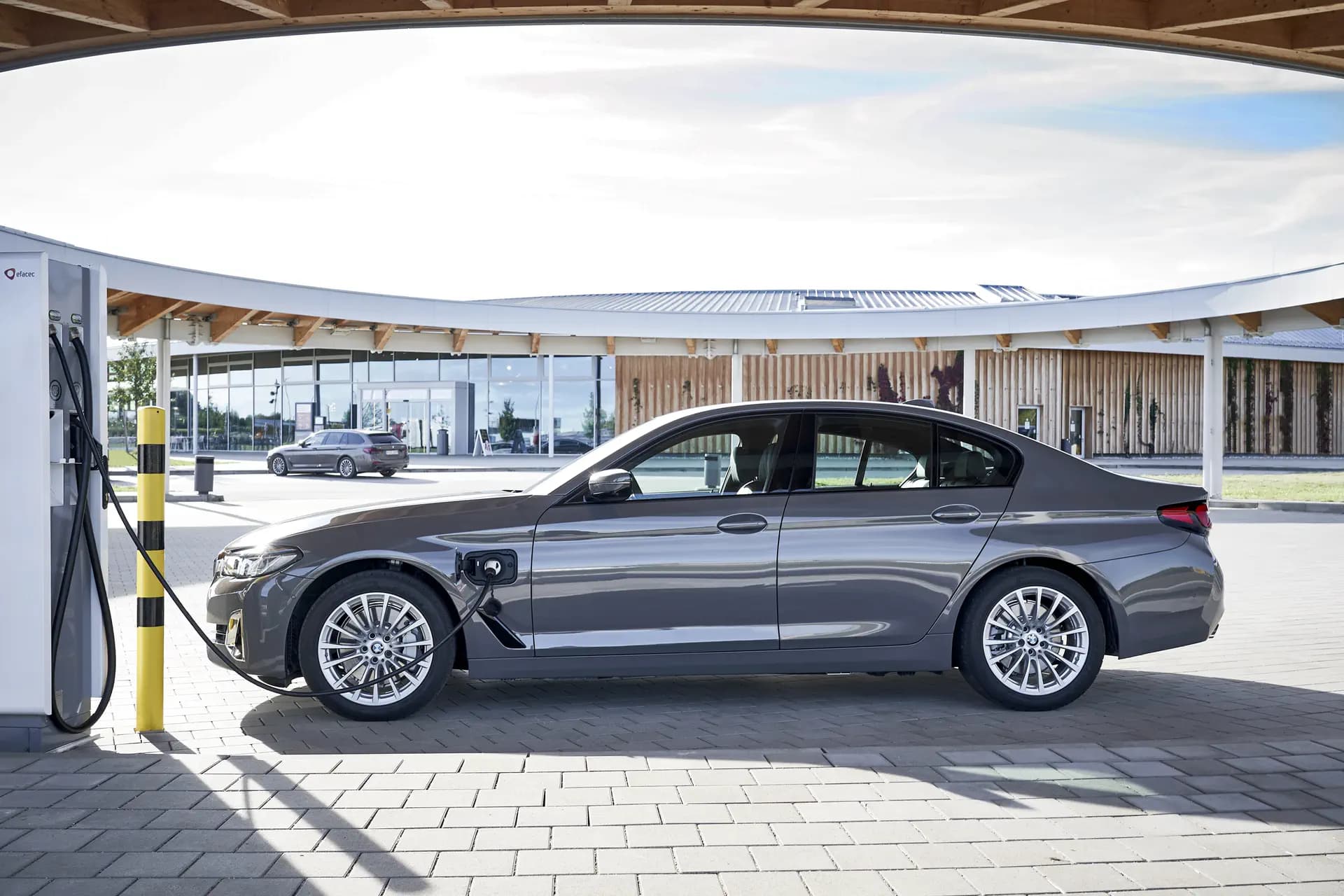 Digitaal, dynamisch en nu ook volledig elektrisch: de BMW 5 Serie gaat een nieuw tijdperk in